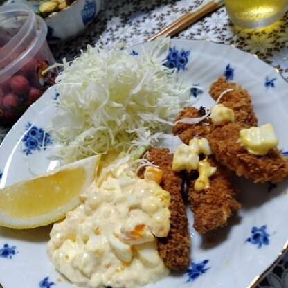 どうしても魚のフライにタルタルソースをかけたくてつくりました。簡単で美味しかったです。たっぷりかけました。また作ります。ありがとうございます。